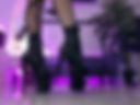 Танец 1
Стриптиз
Черное кружевное белье
Высокие черные каблуки
Кожаные перчатки
Соблазнение