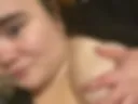 Je me touches les seins puis je joue avec ma chatte
