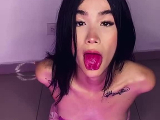 Sexy looks for you come and we don't have fun together