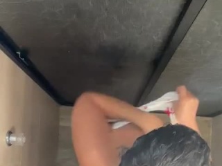 VERY WET AND HOT SHOWER
