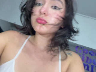 oops mis tetas salieron a jugar