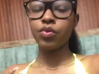 DELICIOUS EBONY GREEN
