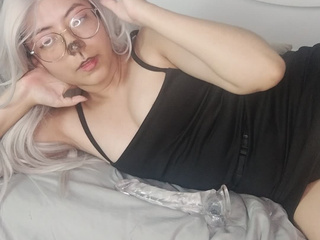 Loona -I cant take this assault right now! I need to blow off some fucking steam!