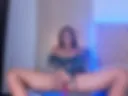 Fingering Pussy in bed