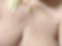 Titten raus Beine auf Finger an die Pussy