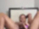 Masturbating pussy