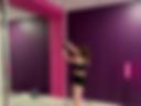 Pole acrobat