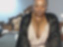 come see my big tits