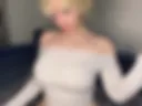 Shake tits in top