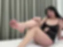 Show Legs & Feet close-up 👣