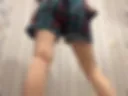 Show my legs and booty dance