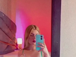 new outfit, how about green?