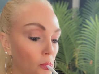 Shiny, smoky and sexy