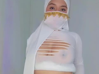 Slide between my curves ... I promise you will not want to leave