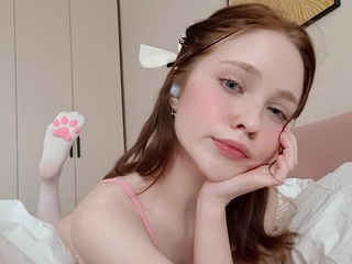 Полежим вместе?? Мм