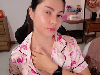 Lips and pijama tease