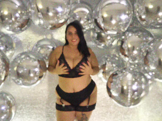 Soft, sensual, and unapologetically confident