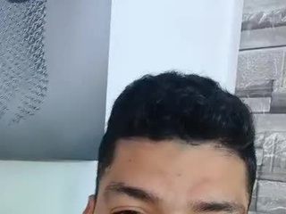 You want to touch this body and this beautiful cock 22cm