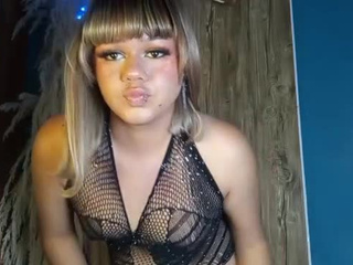 You like to see me up close, bby.