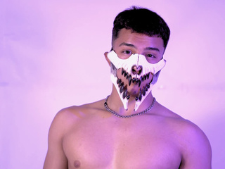 I bet you can not handle these muscles.