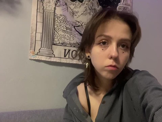 Привет котенок ! Поиграем ?