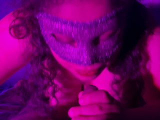 gusta vendarle la boca y ver que ya no puede