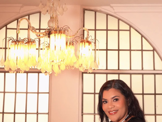 Luxury Curves Collection