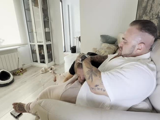 07. Teaser. Deepthroat until I finish all over her face
Tattooed cock
Spit play
Sloppy blowjob
Gagging
Deepthroat
Doggy on sofa
Facefucking
Hardcore
Massive facial & cum