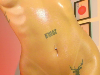 Teasing u with my oil body