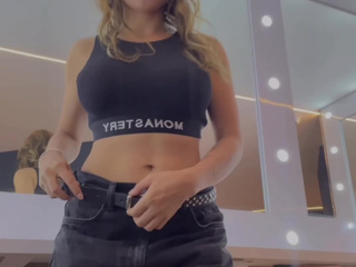 HOW DO I LOOK TODAY?