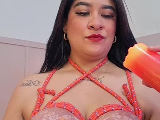 SUBMISSIVE BBW WITH BREASTS ON HOLD