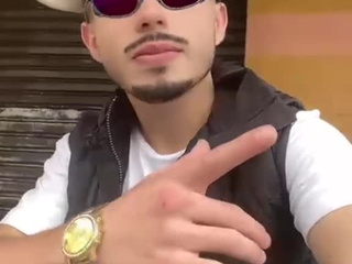 YO