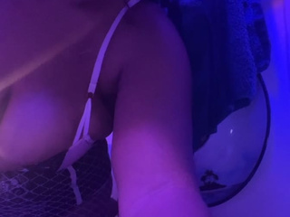 Every Fan Inspires Me to Get Better on Camera. Maybe Nude Tonight.