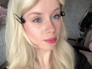 What do you think of my hair color?