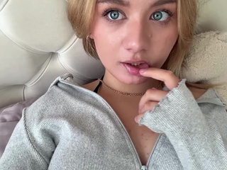 Cute Amina