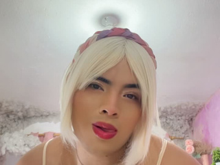 Sensual lips 👄